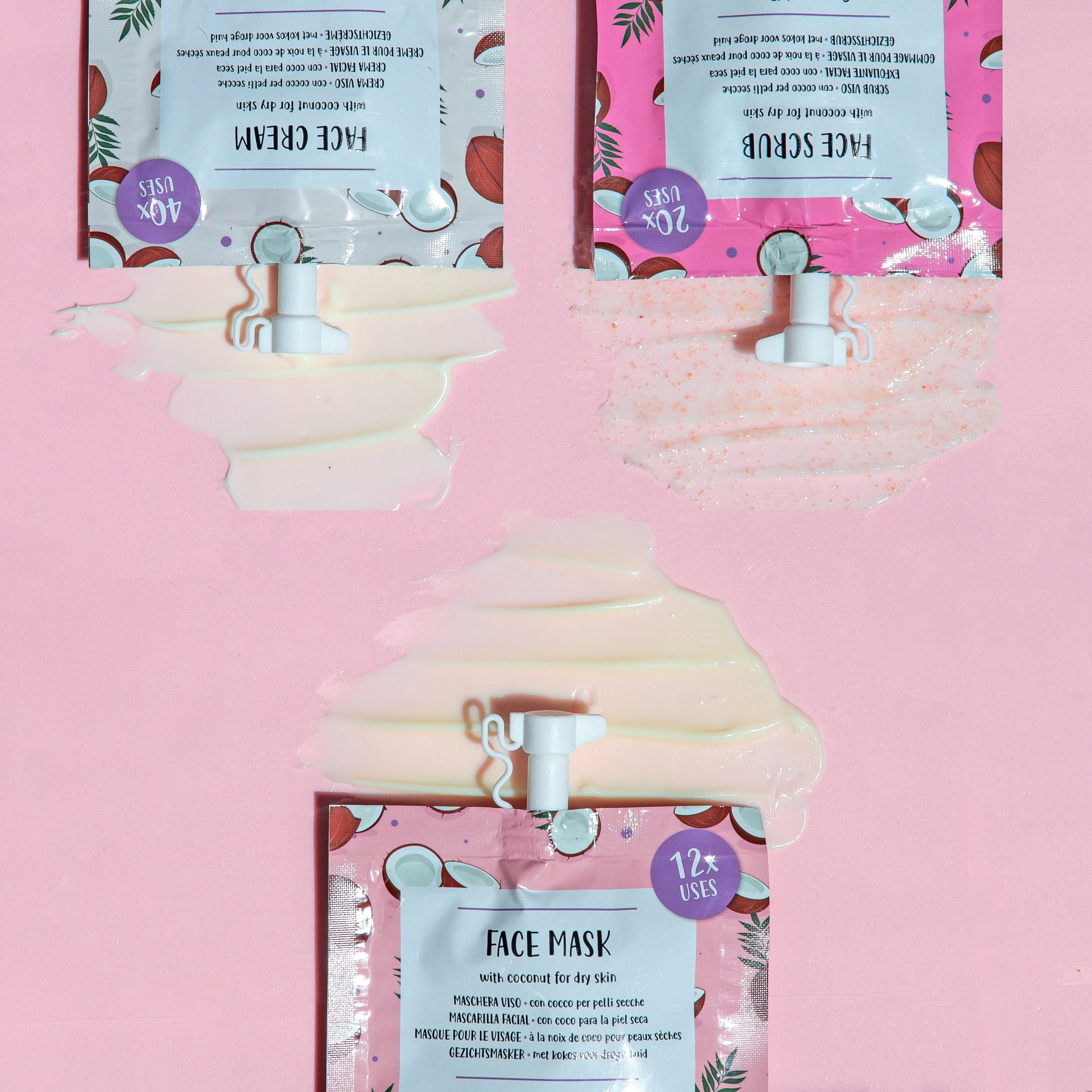 Crema, maschera e scrub viso emollienti con olio di cocco