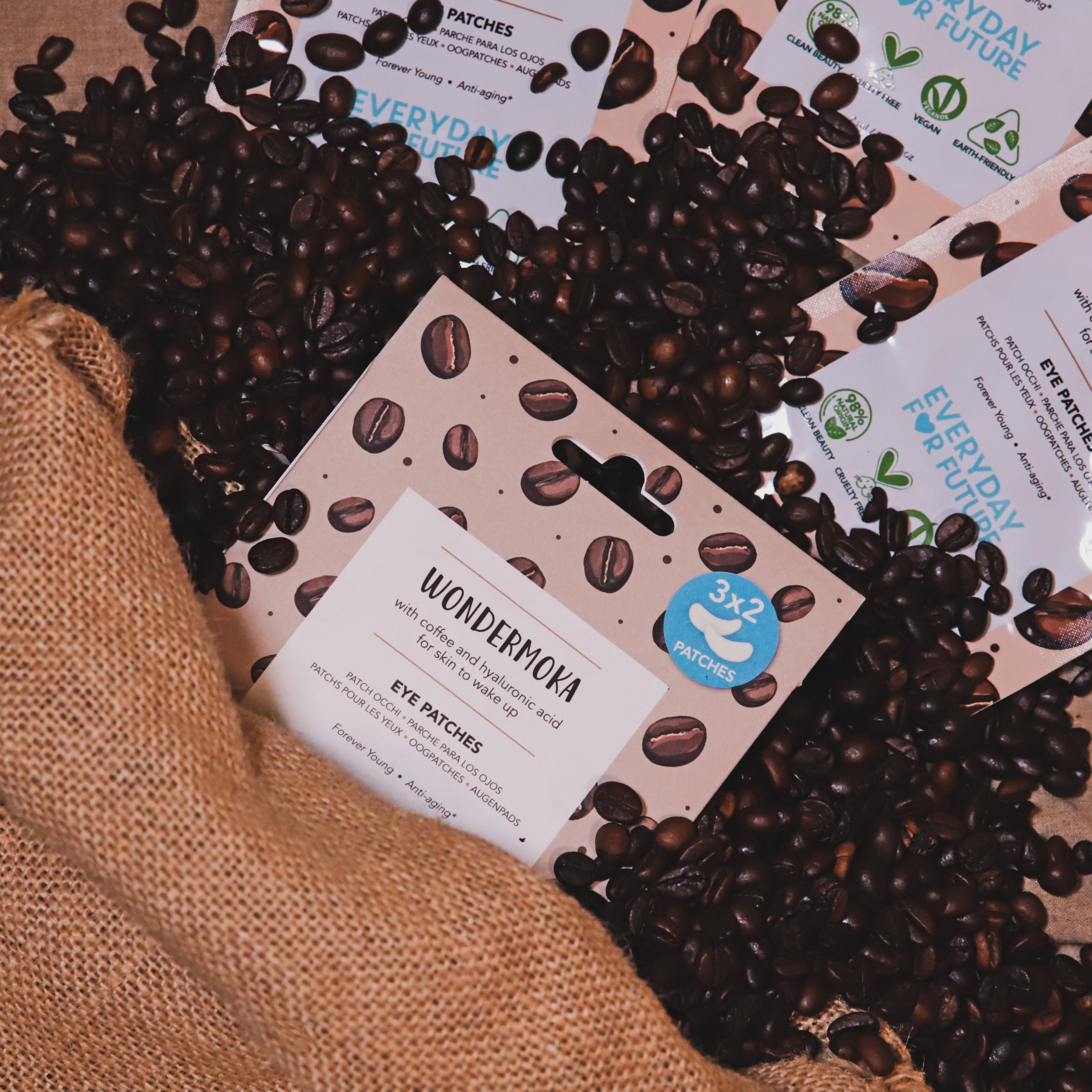 Trattamento mensile per il contorno occhi: Patch Occhi con estratto di olio di caffè